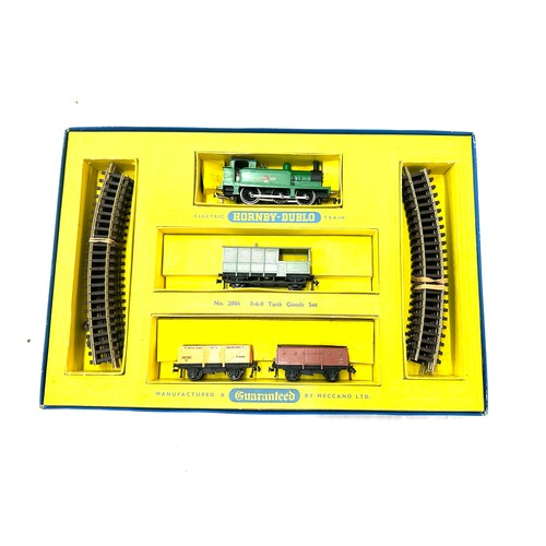 549 - Boxed Hornby Dublo 2006, Tank goods train