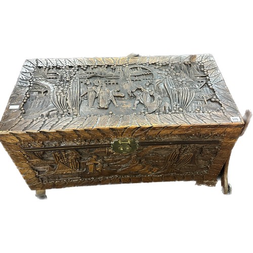 376 - Carved chinese camphor wood chest for linen with interior tray size 104cm by 58cm by 562cm c1950