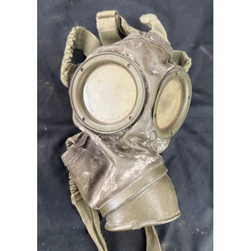 72 - Vintage German gas mask