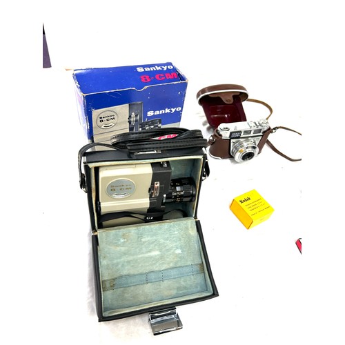 34 - Selection of vintage cameras and items to include Sankyo 8-cm micro zoom, Baby Brownie, Kodak, all u... 