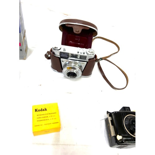 34 - Selection of vintage cameras and items to include Sankyo 8-cm micro zoom, Baby Brownie, Kodak, all u... 