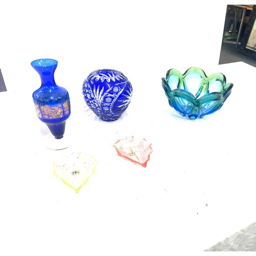 85 - Selection of assorted coloured glass includes bowl, vases etc