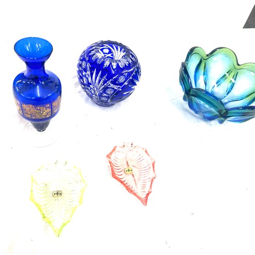 85 - Selection of assorted coloured glass includes bowl, vases etc