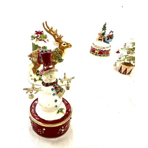 86 - Large selection of boxed Christmas trinket boxes includes Juliona, single tree etc