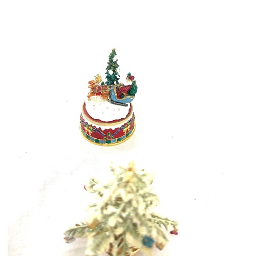 86 - Large selection of boxed Christmas trinket boxes includes Juliona, single tree etc