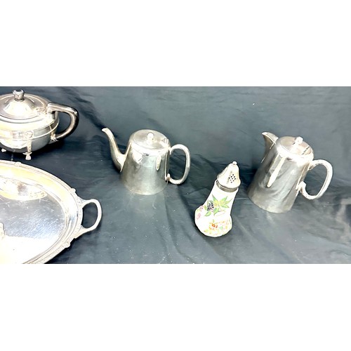 95 - Selection of silver plate / EPNS to include tea set etc