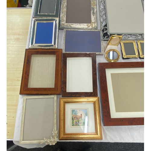 254 - Selection of assorted photo frames