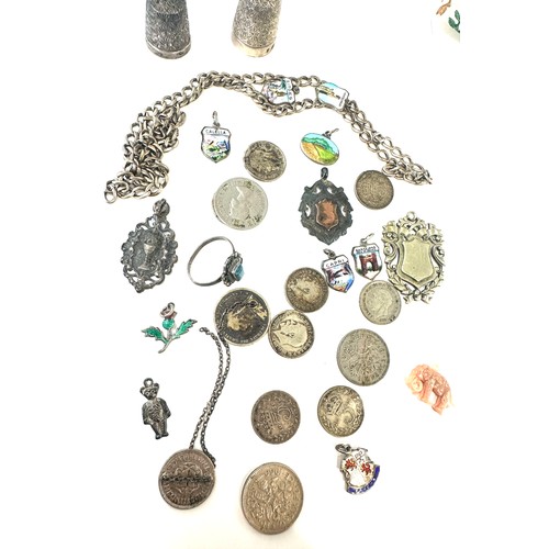 498 - Selection of small silver items to include thimbles, coins, rings etc