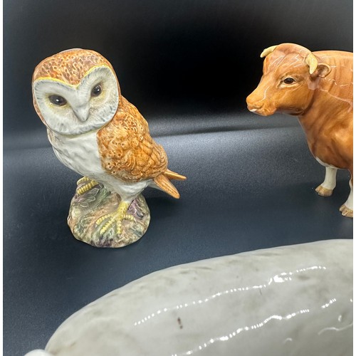 390 - Selection of Beswick animals to include calf, owl 2026, white pig Wall champion boy and Sabina's Sir... 