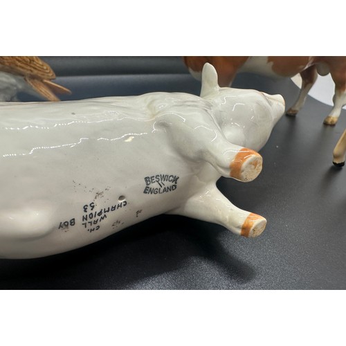 390 - Selection of Beswick animals to include calf, owl 2026, white pig Wall champion boy and Sabina's Sir... 