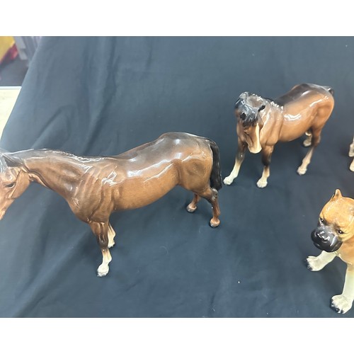 402 - Selection Beswick ornaments all have sustained some form of small damage to include a fox, horses, b... 