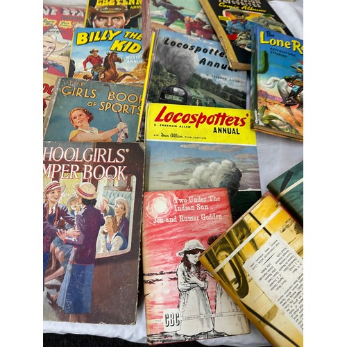 128 - Large selection of vintage and later books, annuals etc