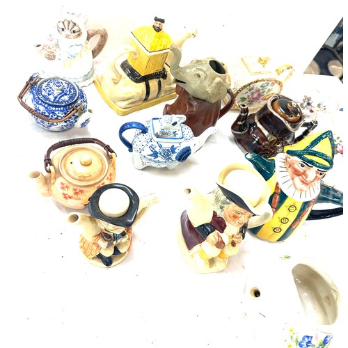 167 - Selection of porcelain teapots, novelty etc