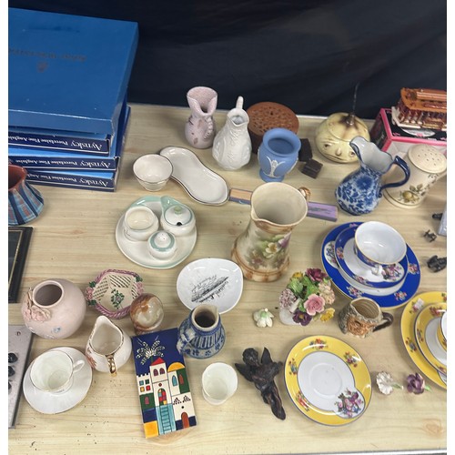 287 - Large selection of miscellaneous to include vases, collectors plates, printing blocks, oriental item... 