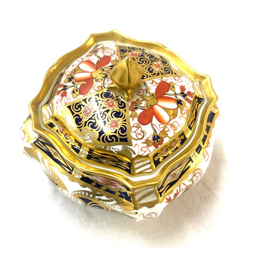 415 - 1918 Royal Crown Derby Bone China Gilt Imari Lidded Trinket Box Pattern 0746