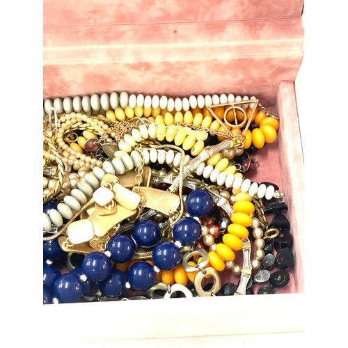 585 - Box of vintage and later costume jewellery includes earrings, pendants, necklace etc