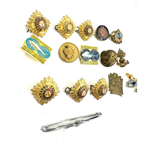 469 - Selection of military sweetheart brooches, russian pins, stamping etc