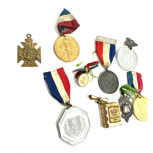 471 - Coronation/ peace medals includes 1 silver