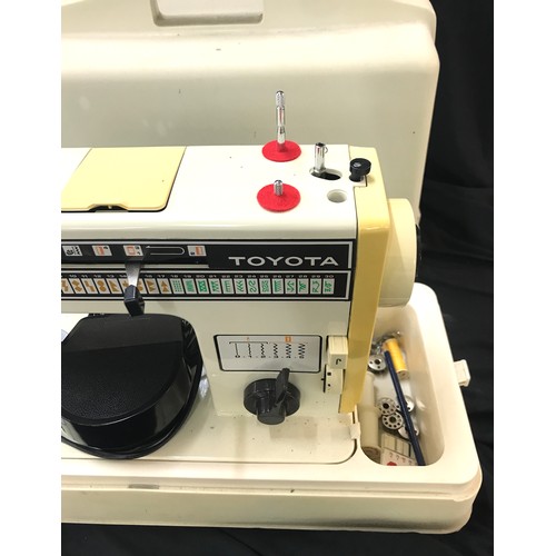 222 - Sewing machine, tayota 701, does twin needle 30 stitches embroidery etc