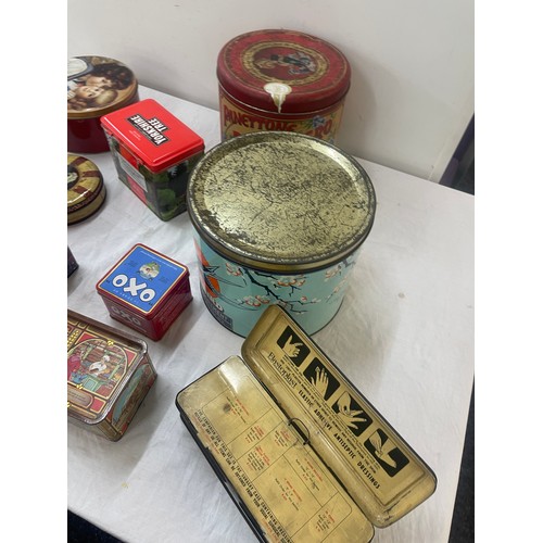 171 - Large selection of vintage tins