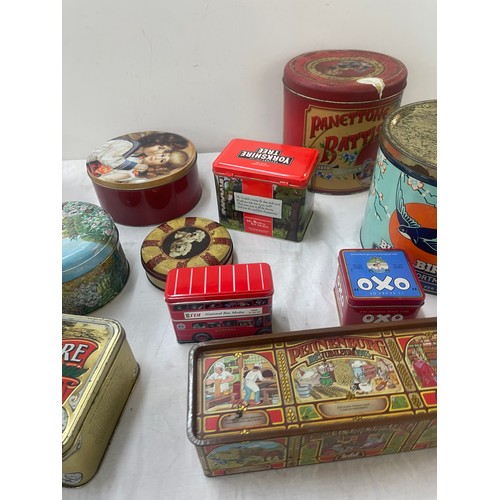 171 - Large selection of vintage tins