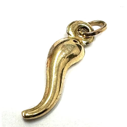 56 - 9ct Gold Chilli Pepper Charm Pendant weight 0.4g