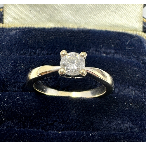 64 - 18ct gold diamond solitaire ring set with 0.26ct diamond weight 2.9g