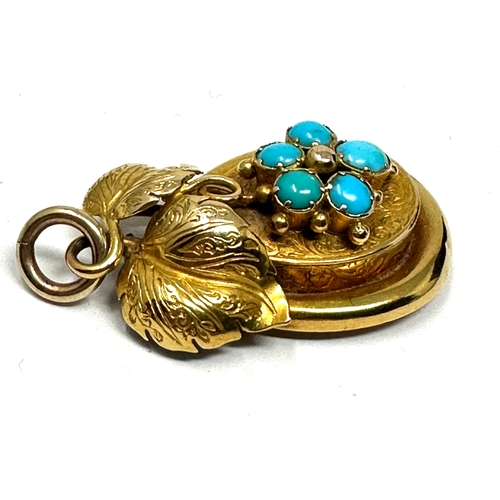 68 - Fine Victorian gold & turquoise mourning pendant weight 7g