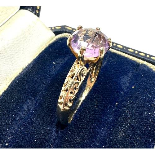 83 - 9ct gold amethyst ring weight 2.3g