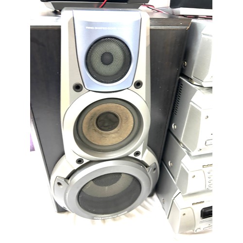 289 - Technics surround sound with 5 speakers and remote, working order