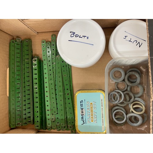 221 - Large selection of vintage Meccano pieces