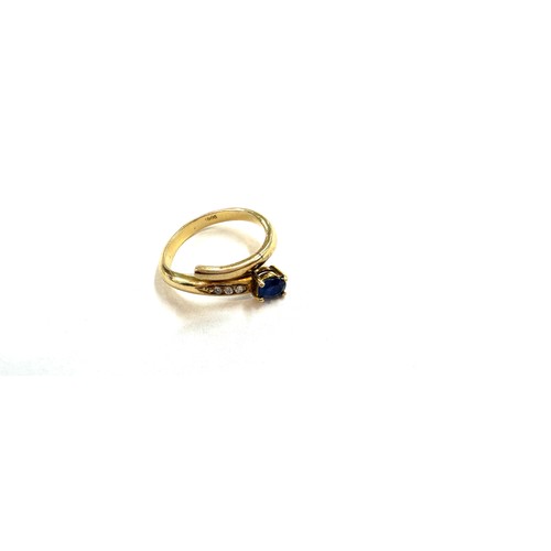 529 - Ladies 18ct gold diamond and sapphire dress ring ring size R 5.4 grams