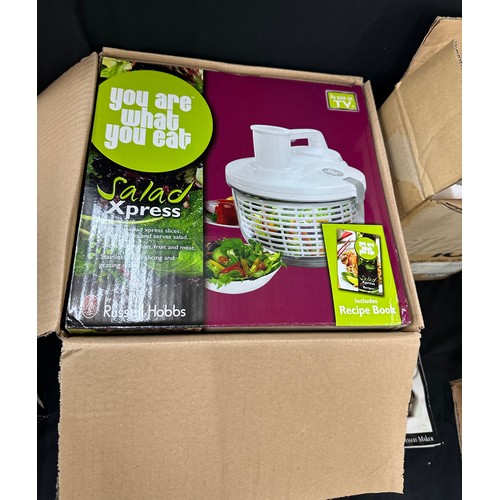 288 - Home tek 6.5 litre slow cooker, Chef set insulated food seever, Tefal Maxi crepe maker plus one othe... 