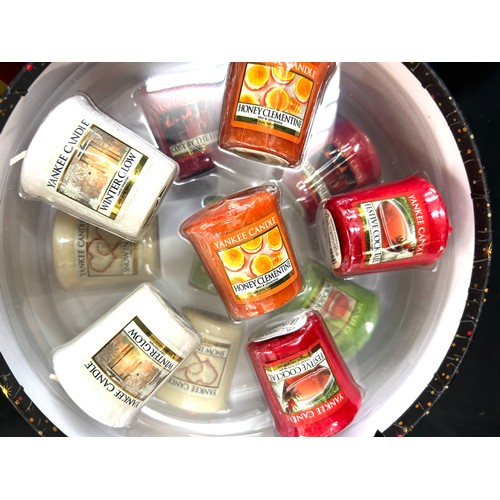 250 - 4 Yankee candle circular box sets each containing 12 small candles