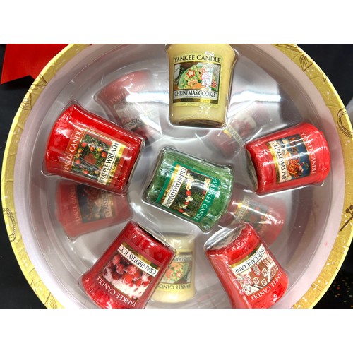 250 - 4 Yankee candle circular box sets each containing 12 small candles