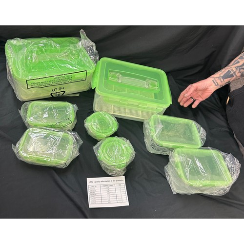 291 - Set 16 new LocknLock plastic storage containers, various sizes