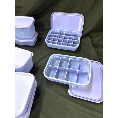 185 - Set of new LocknLock purple plastic storage containers 11 pieces in total