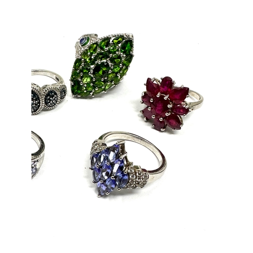 326 - Five silver stone set cocktail rings (28g)