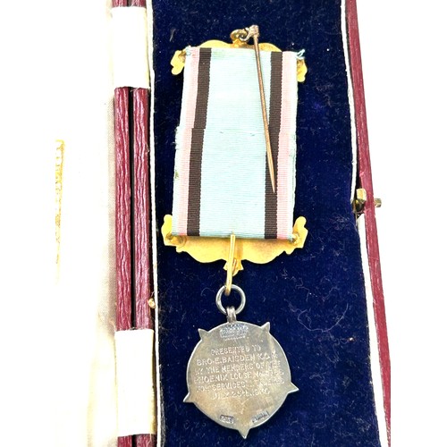 463 - Boxed silver masonic buffalo nemo mortalium omnibus horis sapit Phoenix lodge no 4788, presented to ... 