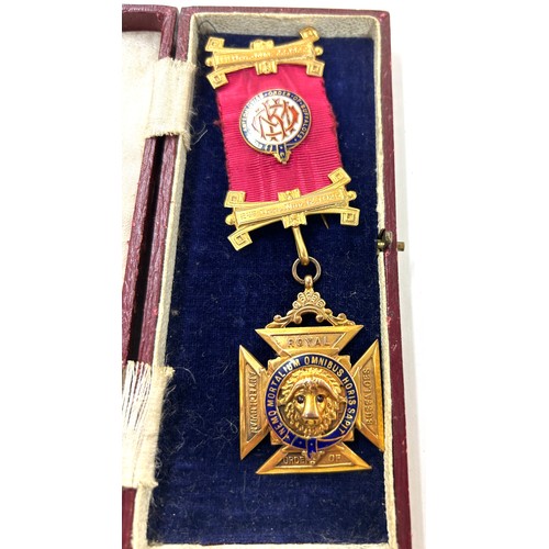 461 - 9ct gold royal antediluvian order of buffaloisa medal Vovember 12 1925 presented to Bro E. Baisden b... 