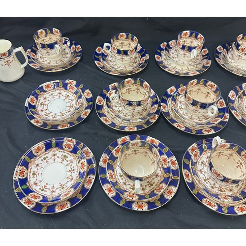 226 - Vintage art nouveau possibly early 20th century set of 10 tea service to include cake plates, sugar ... 