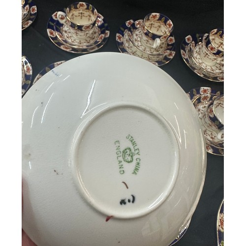 226 - Vintage art nouveau possibly early 20th century set of 10 tea service to include cake plates, sugar ... 