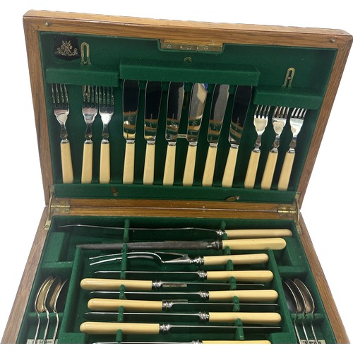 494 - Vintage oak campaign cutlery set