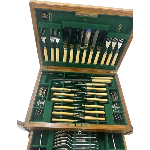 494 - Vintage oak campaign cutlery set