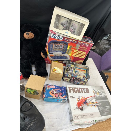 171 - Selection of vintage toys to include Talk a Tron robots, Meccano, Vtech power house