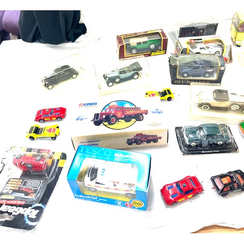 175 - Large selection of vintage toy cars in original boxes to include Corgi Motor Bp, Solido etc