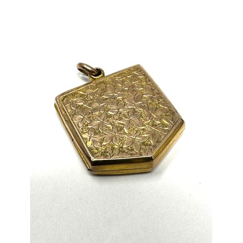 163 - 9ct gold back & front antique locket pendant with ivy & heart motif (4.8g)