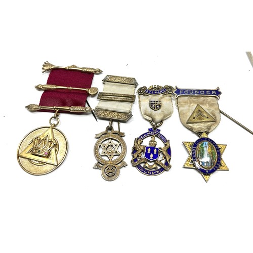 437 - Sterling Silver Masonic Jewels x 4 inc. Chapter Jewel, Founder Rowlands 58g