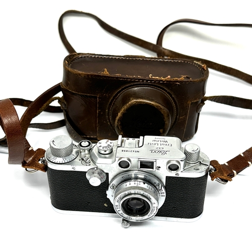 482 - Vintage Leica  Ernst Leitz  Wetzlar Camera