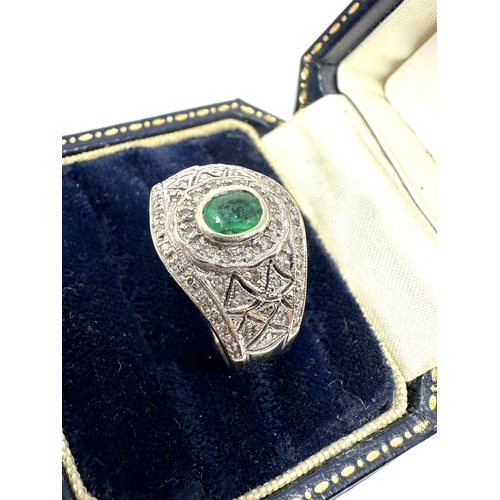 108 - 9ct white gold emerald & diamond ring weight 5g